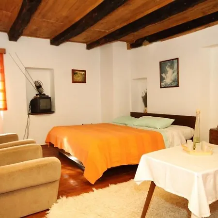 Vakantiehuis House With A Parking Space Celici, Istria - Sredisnja Istra - 7333 Barban